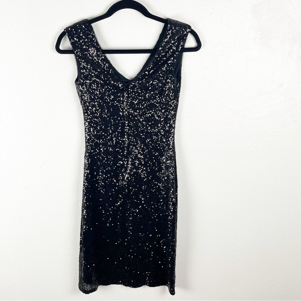 CHRISTINA WU Black Sequin V-Neck Sleeveless Back Zipper Dress 2 Cocktail Party